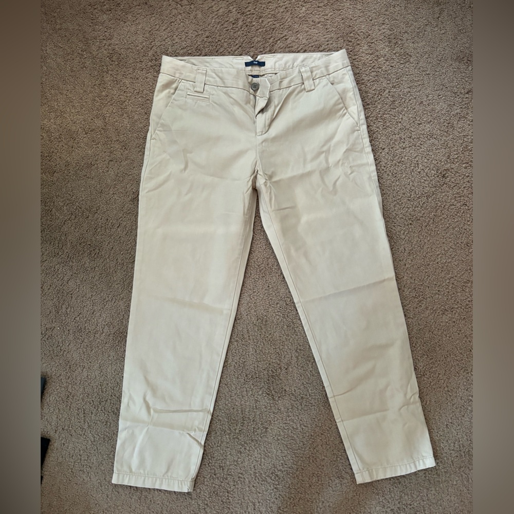 Gap- Khaki Pant’s​ - Picture 2 of 3